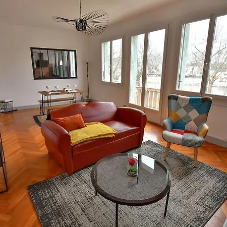 Les Berges Du Cher Apartment *